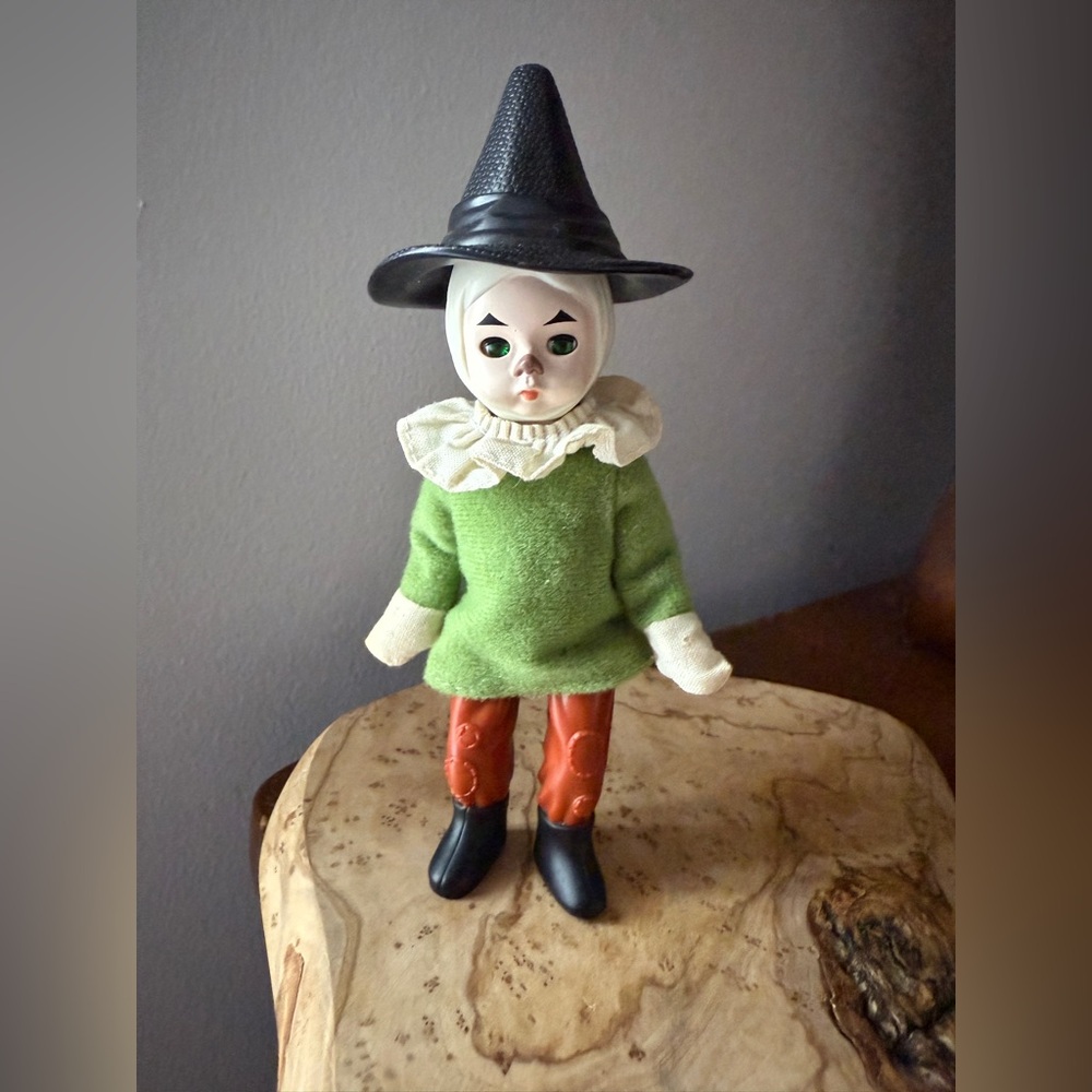 Collectible Wizard of Oz Scarecrow
